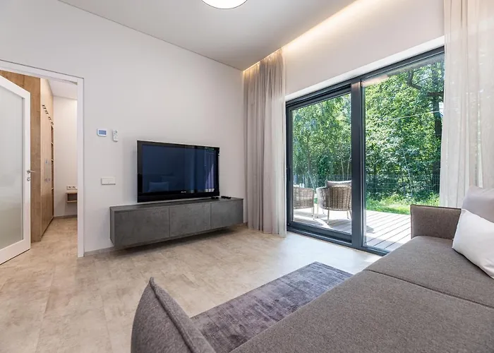 Luxury Dolce - 2 Kambariai - Terasa Prie Misko - 650 M Iki Juros Apartment *